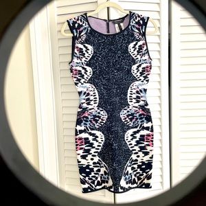 BCBGMAXAZRIA DRESS - XS